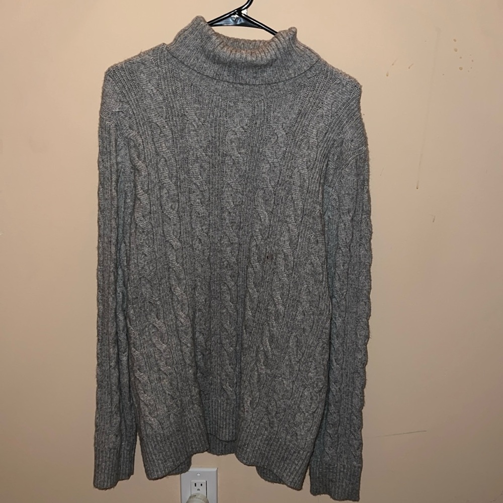 Knitted thick sweater, worn once.